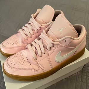 Nike Air Jordan Low 1, women’s size 10, in great shape